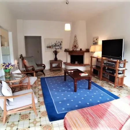 Castello House Apartment